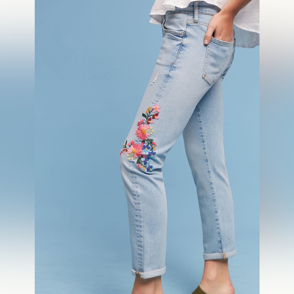 Pilcro Embroidered Light Blue Jeans